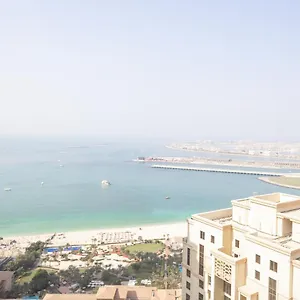 احجز هنا